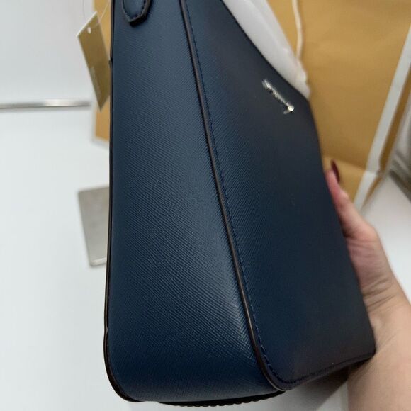 Michael Kors Jet Set Travel Navy Marine Blue with Silver Hardware - Picture 4 of 13